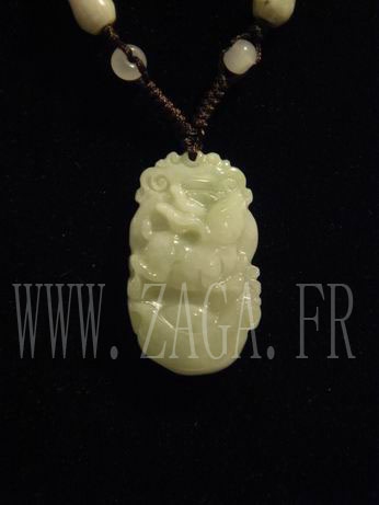 Collier jade signe chinois lapin