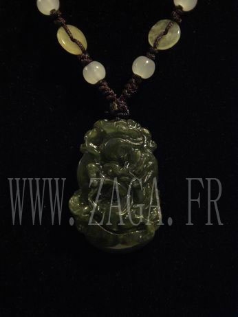 Collier jade signe chinois dragon