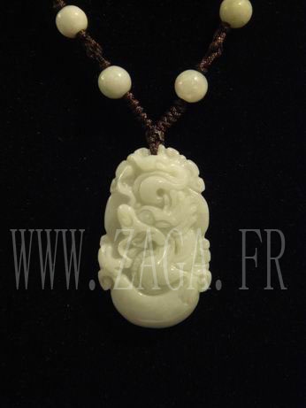 Collier jade signe chinois dragon
