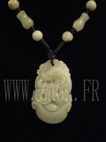 Collier jade signe chinois serpant