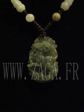 Collier jade signe chinois ch�vre