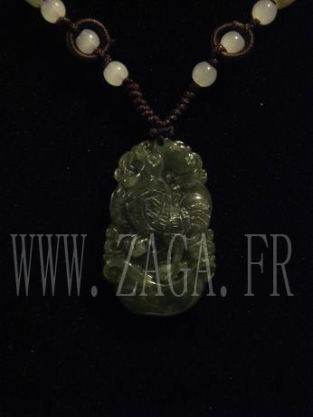 Collier jade signe chinois coq