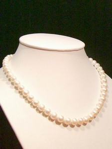 Collier perle d`eau douce blanche ronde