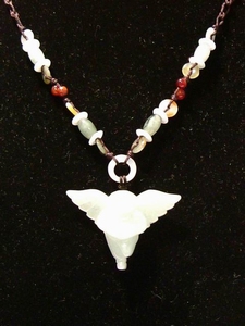 Collier jade ange
