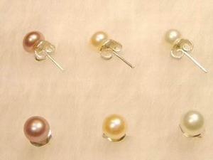 Boucle d`oreille perle d`eau douce 5,5mm