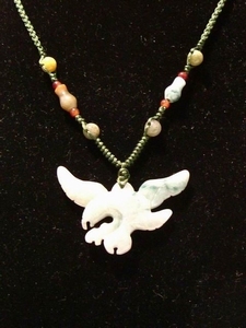 Collier jade aigle