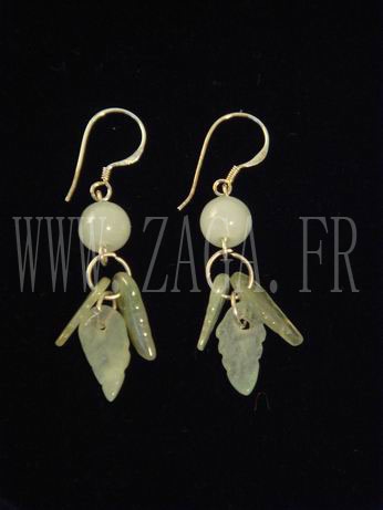 Boucles d`oreille jade feuilles