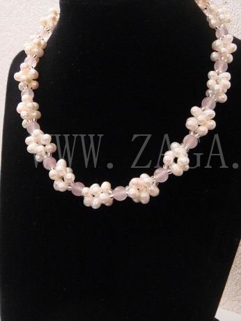 Collier perles de culture et quartz roses