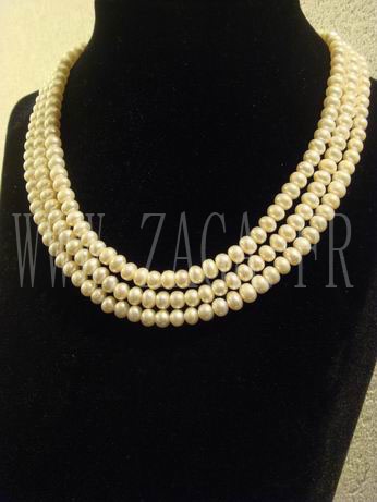 Collier perles de culture trois rangs