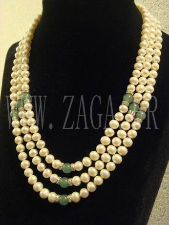 Collier perles de culture et jade trois rangs