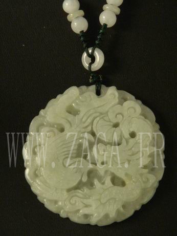 Collier jade m&eacute;daillon dragon et ph&eacute;nix