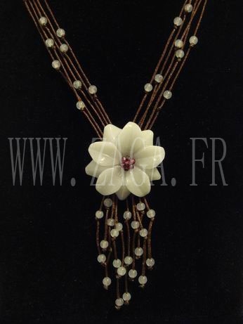 Collier fleur de la pluie