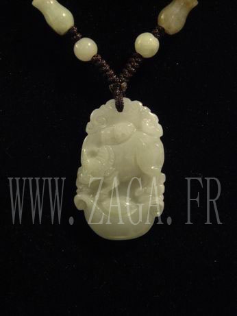 Collier jade signe chinois boeuf