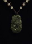 Collier jade signe chinois coq