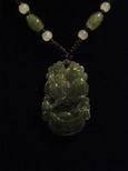 Collier jade signe chinois cochon