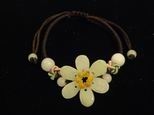Bracelet jade fleur