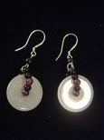 Boucles d`oreille jade m&eacute;daillons de protection