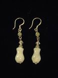 Boucles d`oreille jade vases de tr&eacute;so