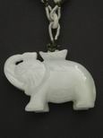 Collier jade &eacute;l&eacute;phant