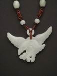 Collier jade aigle