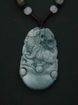 Collier jade m&eacute;daillon tigre