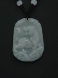 Collier jade m&eacute;daillon tigre
