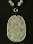 Collier jade m&eacute;daillon dragon